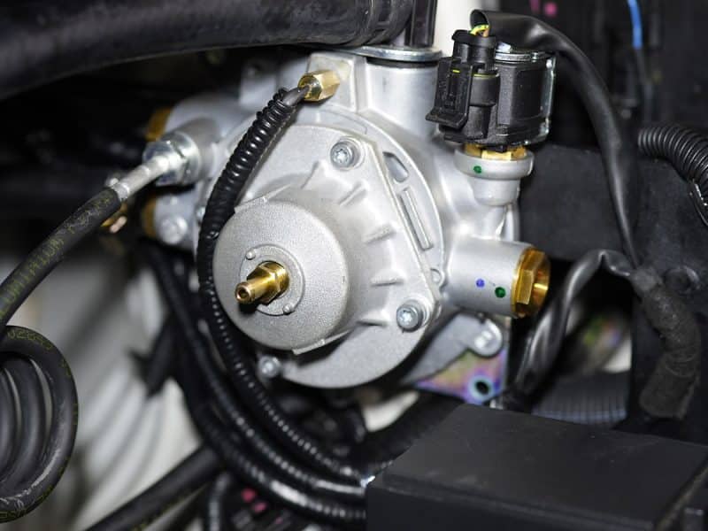 Mitsubishi Xpander ติดแก๊ส Prins Silverline หม้อต้ม Prins CPR ถังโดนัทหุ้มยาง หงษ์ทองแก๊ส