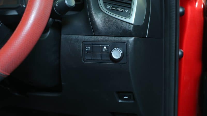 สวิทช์แก๊ส Prins - รีวิว Mazda 3 2.0 SkyActiv ติดแก๊ส Prins VSI-3 DI หงษ์ทองแก๊ส