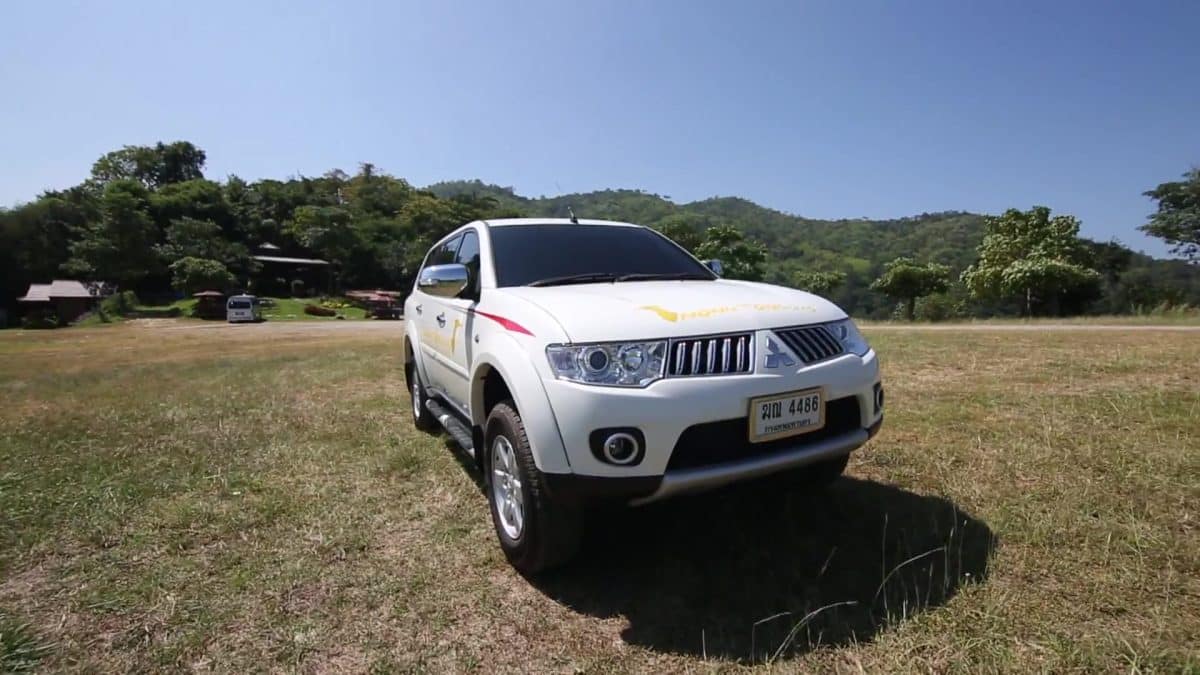 รีวิว Mitsubishi Pajero Sport 2.4 ติดแก๊ส LPG ถังโดนัทใต้ท้อง (หุ้มยาง) หงษ์ทองแก๊ส