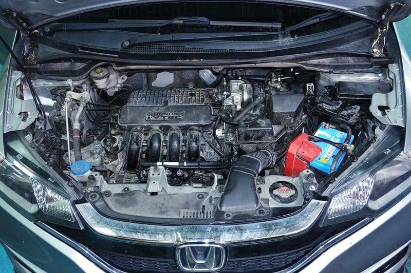 หน้าเครื่อง Honda Jazz ติดแก๊สlpg Prins Silverline มาตรฐานสูงสุด ระบบเทคโนโลยีซอฟต์แวร์ที่ล้ำสมัย ติดแก๊สหงษ์ทอง