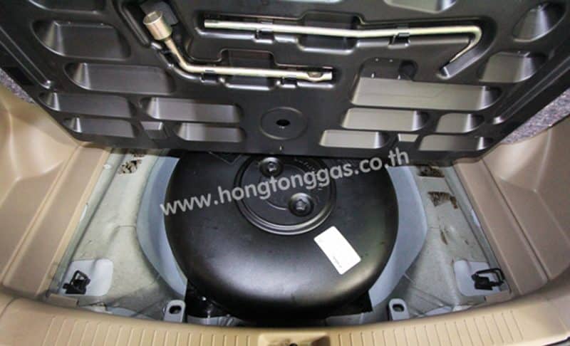 Ford Escape ติดแก๊ส หงษ์ทองแก๊ส ถังโดนัท