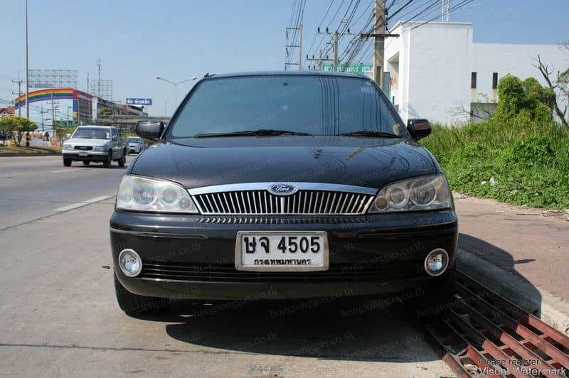 Ford Laser Tierra ติดแก๊ส หงษ์ทองแก๊ส หน้ารถ