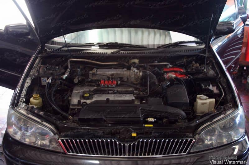 Ford Laser Tierra ติดแก๊ส หงษ์ทองแก๊ส หน้าเครื่อง