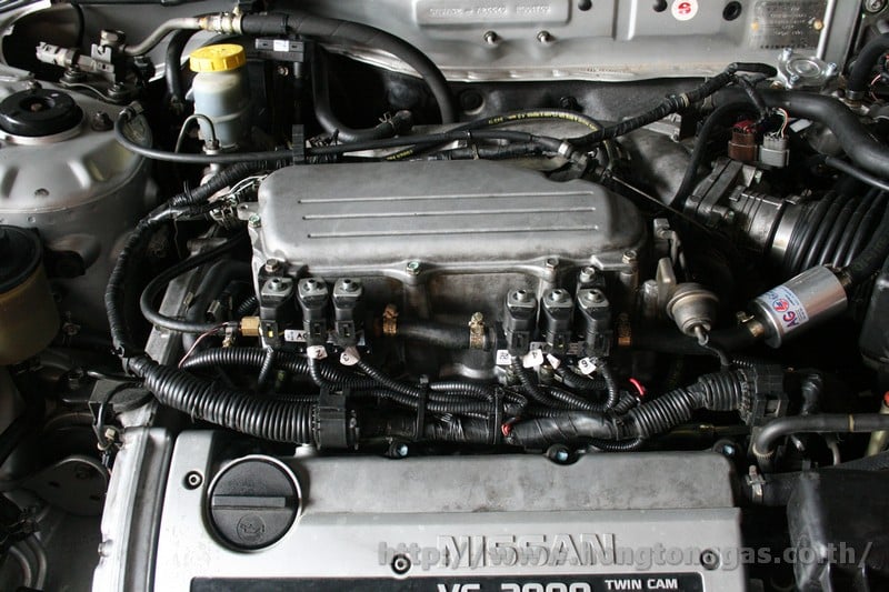 Nissan Cefiro ติดแก๊ส หงษ์ทองแก๊ส ตำแหน่งติดตั้งรางหัวฉีด 6 สูบ