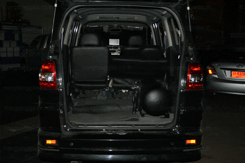 Suzuki APV ติดแก๊ส หงษ์ทองแก๊ส ถังแคปซูลวางบน02