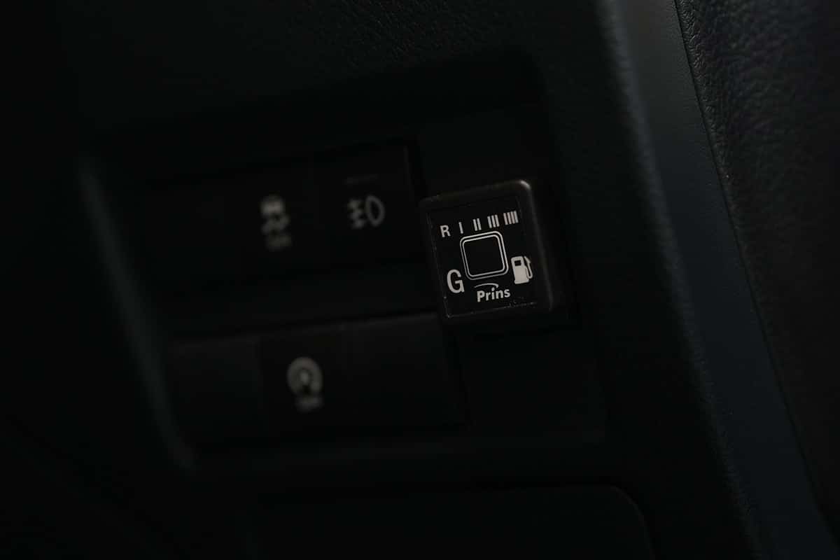 สวิทช์แก๊ส Prins Technomax ติดแก๊ส New Yaris ติดแก๊ส Prins Technomax หงษ์ทองแก๊ส ติดแก๊สlpg