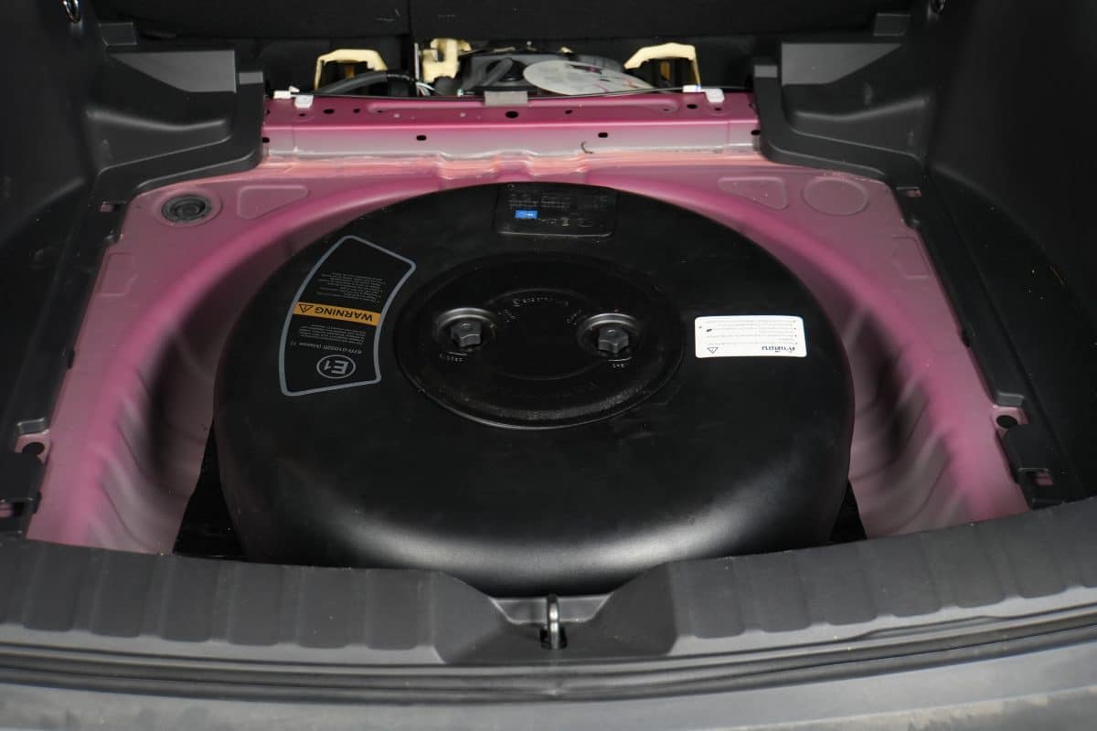 ถังโดนัทวางใน 42L Toyota Cross 2020-2023 ติดแก๊ส Prins Technomax | หงษ์ทองแก๊ส ติดแก๊ส LPG