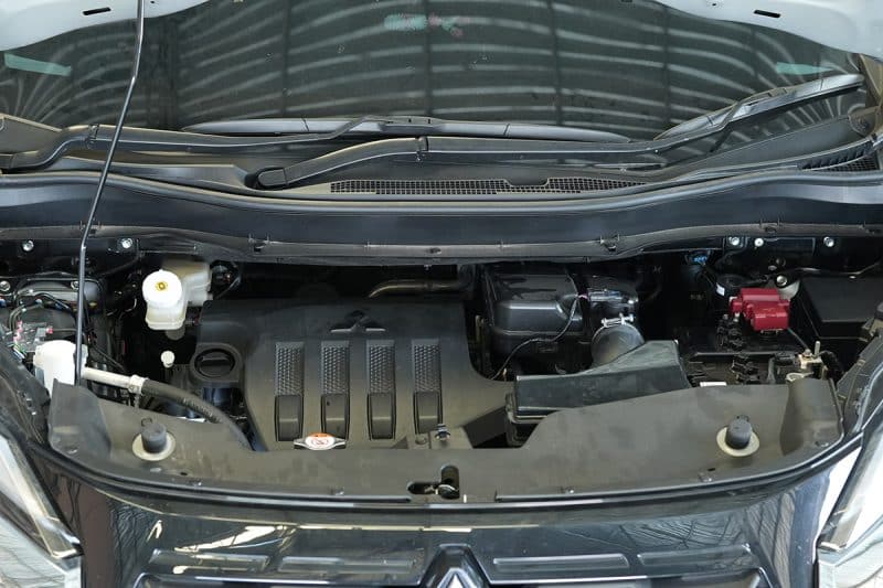 หน้าเครื่อง Xpander Cross ติดแก๊ส Prins หงษ์ทองแก๊ส