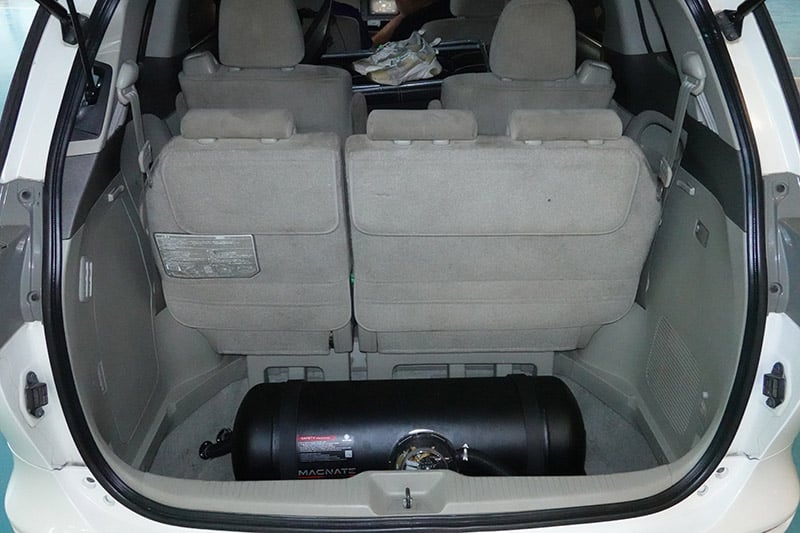 ติดแก๊ส TOYOTA ESTIMA ถังแคปซูล 58 ลิตร หงษ์ทองแก๊ส ชุดแก๊ส Prins Technomax ราคาประหยัด