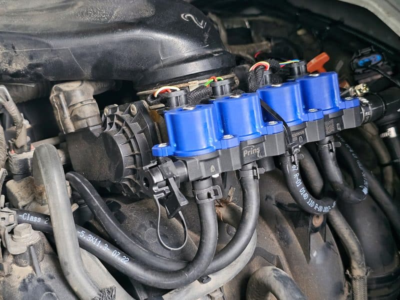 รางหัวฉีด Prins Gemini รถตู้ ติดแก๊ส LPG หงษ์ทองแก๊ส TOYOTA VENTURY ติดแก๊ส Prins Technomax ถังโดนัทหุ้มยาง