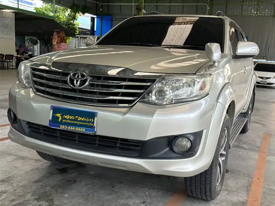 Toyota Fortuner ติดแก๊ส