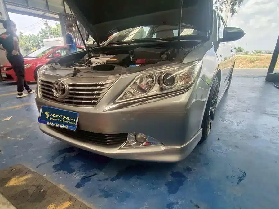 Toyota Camry 2.0G ติดแก๊ส
