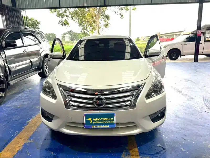 Nissan Teana 2.0XL ติดแก๊ส