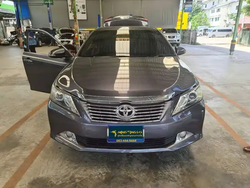 Toyota Camry 2.0G ติดแก๊ส