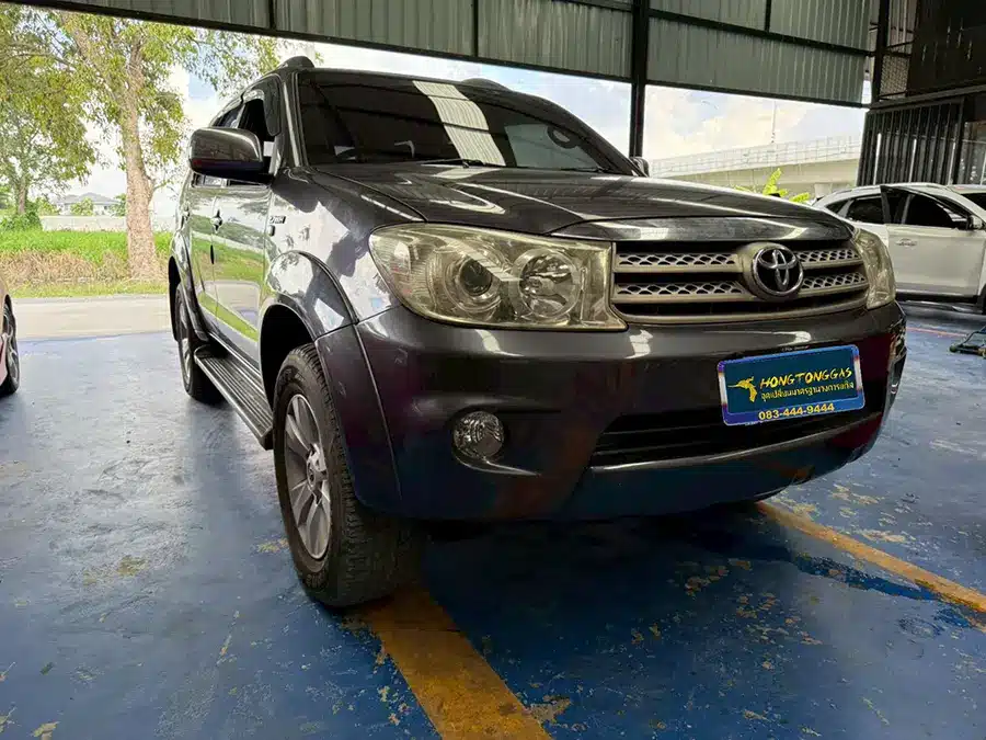 Toyota Fortuner ติดแก๊ส
