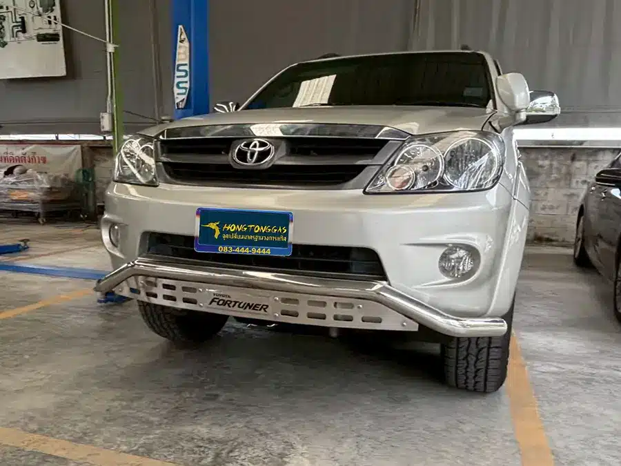 Toyota Fortuner 2.7 ติดแก๊ส