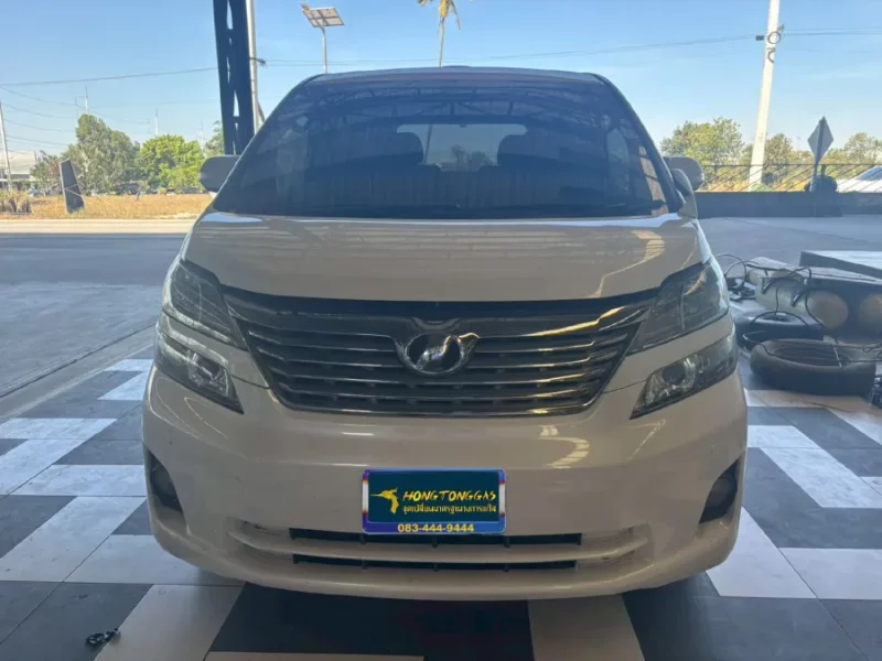 Toyota Vellfire ติดแก๊ส