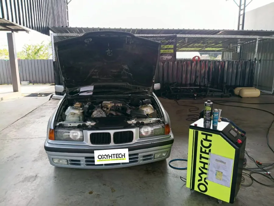 ลูกค้า BMW บริการ Oxyhtech เบนซิน