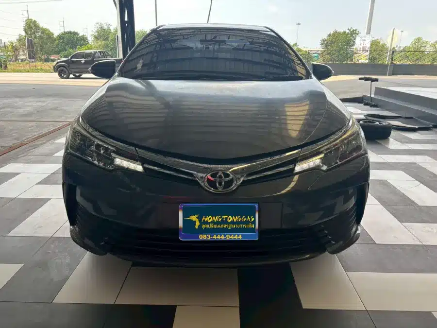 TOYOTA ALTIS Prins EcoMax หม้อต้ม Tomasetto Nordic รางหัวฉีด Hana กรองแก๊ส Certools F-750 กล่อง Prins AFC Compact 4D ถังโดนัทวางบน 42L