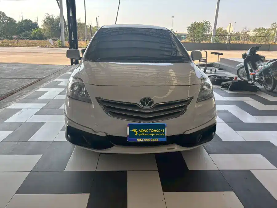 TOYOTA VIOS ชุดแก๊ส Prins Ecomax หม้อต้ม Tomasetto Nordic รางหัวฉีด Hana กรองแก๊สกลางสาย Certools F-750 กล่อง Prins AFC Compact 4D ถังแคปซูลวางบน 58 ลิตร