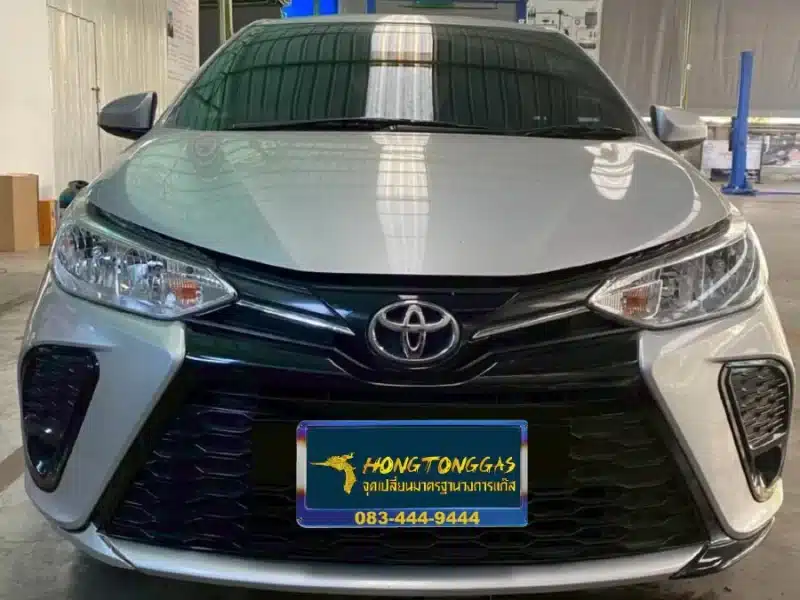 TOYOTA YARIS ชุดแก๊ส Prins EcoMax หม้อต้ม Tomasetto Nordic รางหัวฉีด HANA กรองแก๊ส Certools F-750 กล่อง Prins AFC Compact 4D ถังโดนัทวางบน 42L