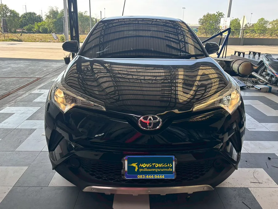 Toyota C-HR ชุดแก๊ส Prins EcoMax หม้อต้ม Tomasetto Nordic รางหัวฉีด HANA กล่อง AFC Compact 4D กรองแก๊ส Certools F-750 ถังโดนัทวางบน 43L