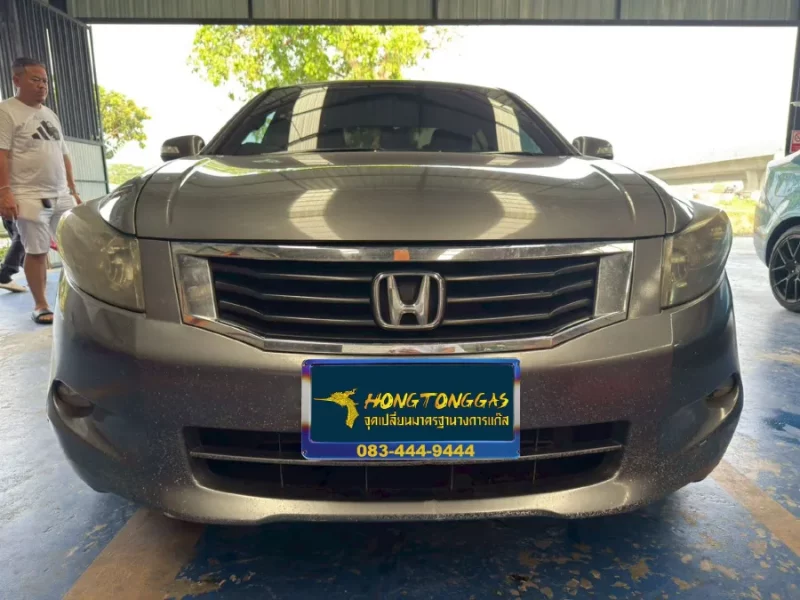 HONDA ACCORD ชุดแก๊ส Prins Silverline หม้อต้ม Prins eVP-500 รางหัวฉีด Prins กล่อง Prins AFC Compact Pro 4D ถังโดนัทวางบน 54L