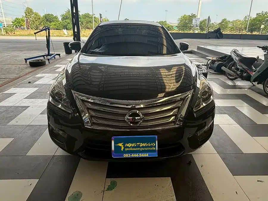 NISSAN TEANA 2.5 XV Prins Silverline กล่อง Prins AFC Compact Pro 4D รางหัวฉีด Prins หม้อต้ม Prins eVP-500 กรองแก๊ส Prins ถังโดนัทวางบน 52L