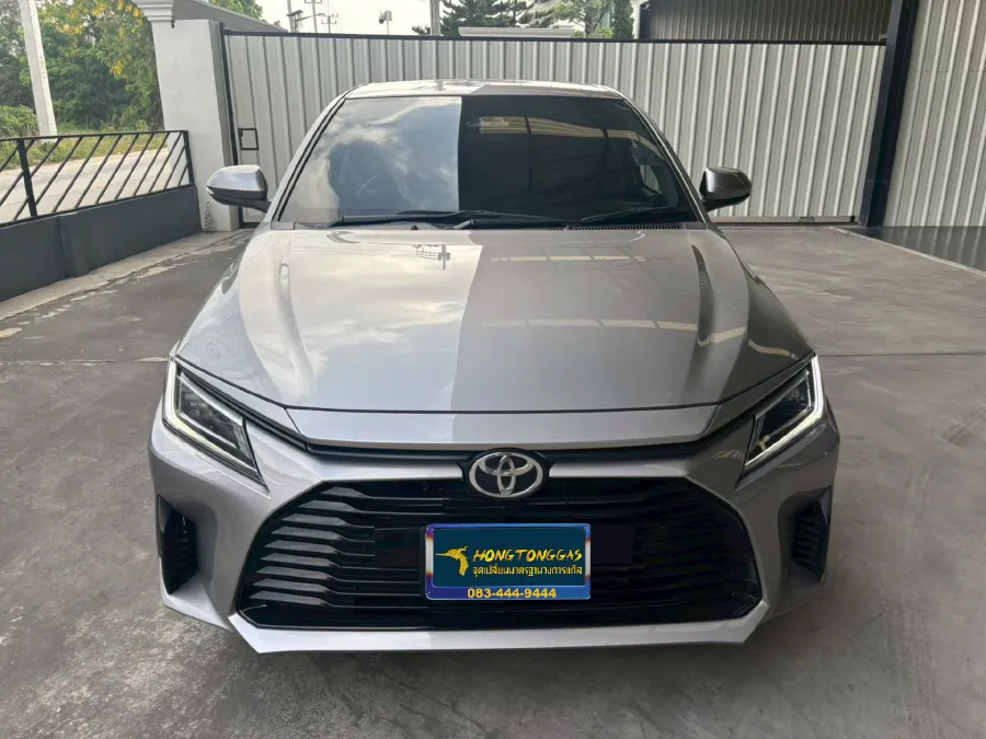 TOYOTA YARIS Ativ Prins EcoMax หม้อต้ม Tomasetto Nordic รางหัวฉีด Hana กรองแก๊ส Certools F-750 กล่อง Prins AFC Compact 4D ถังโดนัทวางบน 42L