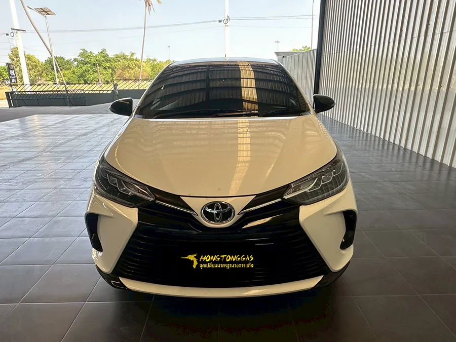 TOYOTA YARIS ATIV Prins EcoMax หม้อต้ม Tomasetto Nordic รางหัวฉีด Hana กรองแก๊สกลางสาย Certool F-750 กล่อง Prins AFC Compact 4D ถังโดนัทวางใน 42L