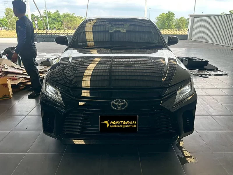 TOYOTA YARIS ATIVE Prins EcoMax หม้อต้ม Tomasetto Nordic รางหัวฉีด Hana กรองแก๊สกลางสาย Certool F-750 กล่อง Prins AFC Compact 4D ถังโดนัทวางใน 52L