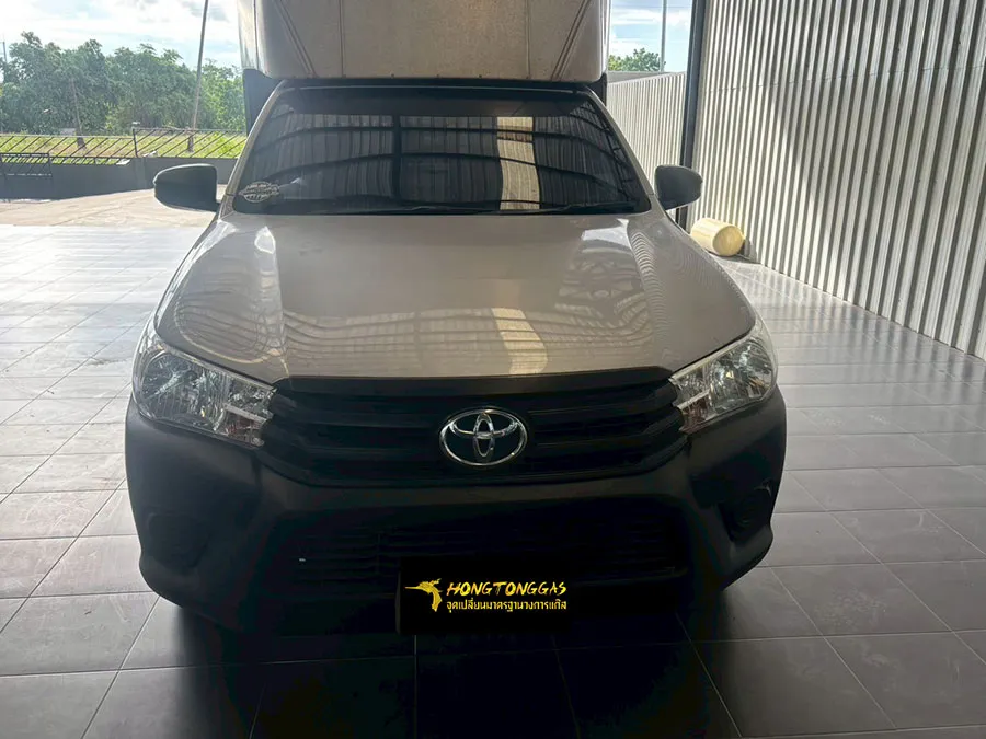 TOYOTA REVO Prins Silverline หม้อต้ม Prins eVP-500 รางหัวฉีด Prins กรองแก๊สกลางสาย Certool F-750 กล่อง AFC Compact Pro 4D ถังโดนัทหุ้มยาง 65.5L