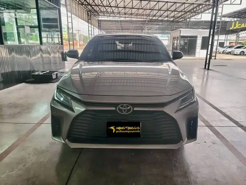 TOYOTA YARIS ATIV Prins EcoMax หม้อต้ม Tomasetto Nordic รางหัวฉีด Hana กรองแก๊สกลางสาย Certool F-750 กล่อง Prins AFC Compact 4D ถังโดนัทวางใน 42L