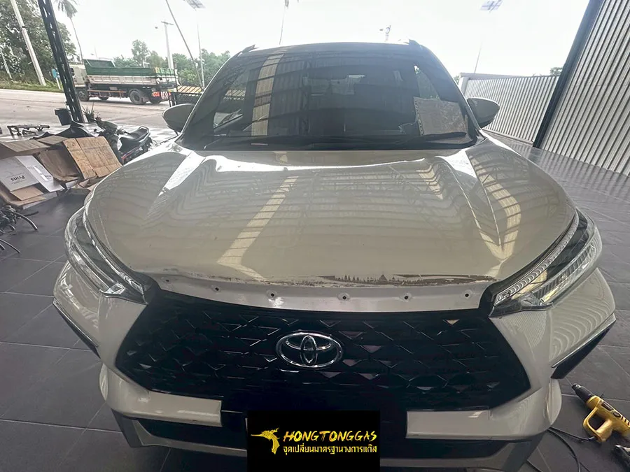 TOYOTA VELOZ Prins EcoMax หม้อต้ม Tomasetto Nordic รางหัวฉีด Hana กรองแก๊สกลางสาย Certool F-750 กล่อง Prins AFC Compact 4D ถังโดนัทวางใน 42L