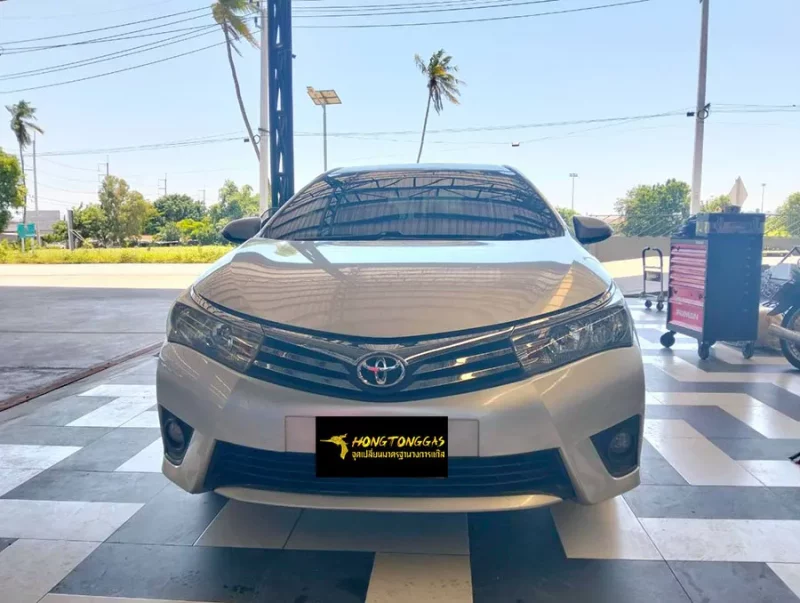 Toyota Altis Prins EcoMax หม้อต้ม Tomasetto Nordic รางหัวฉีด Hana กรองแก๊สกลางสาย Certool F-750 กล่อง Prins AFC Compact 4D ถังโดนัทวางใน 42L