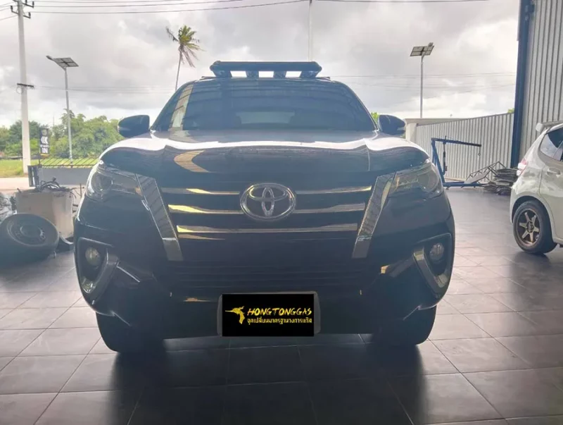 Toyota Fortuner Prins EcoMax หม้อต้ม Tomasetto Nordic Hana Certool F-750 กล่อง Prins AFC Compact 4D ถังโดนัท 65.5L (หุ้มยาง)