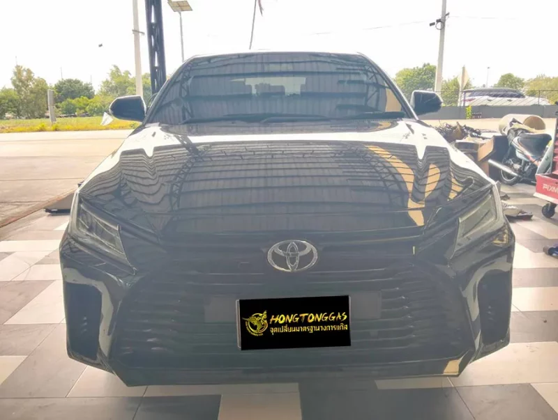 Toyota Yaris Ativ Prins EcoMax หม้อต้ม Tomasetto Nordic รางหัวฉีด Hana กรองแก๊สกลางสาย Certool F-750 กล่อง Prins AFC Compact 4D ถังโดนัทวางใน 42L