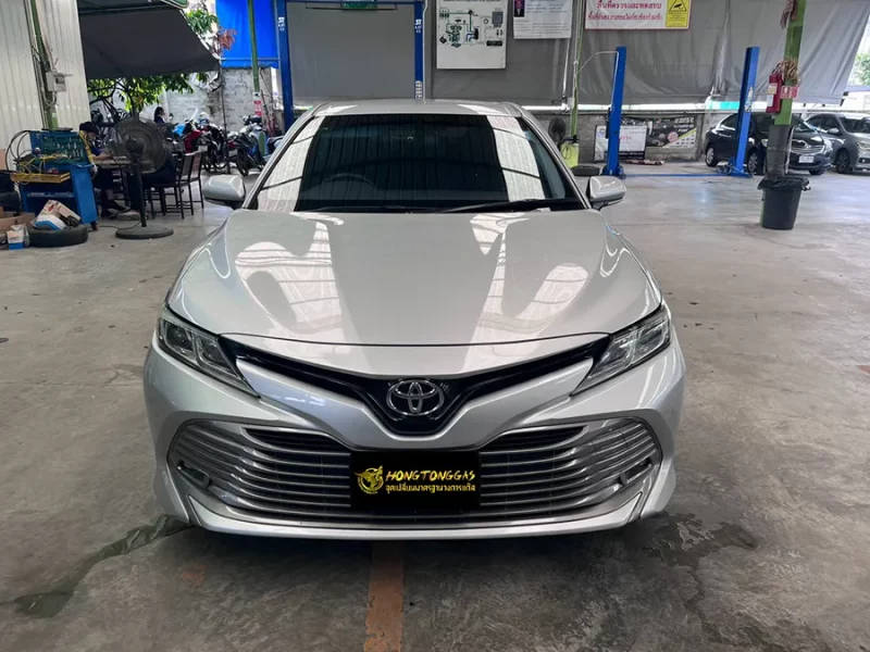 Toyota Camry XV70 Prins VSI-3 DI หม้อต้ม Prins eVP-500 รางหัวฉีด Keihin K9 กรอง Keihin กล่อง Prins AFC 3.0 DI ถังโดนัทวางบน 62 L