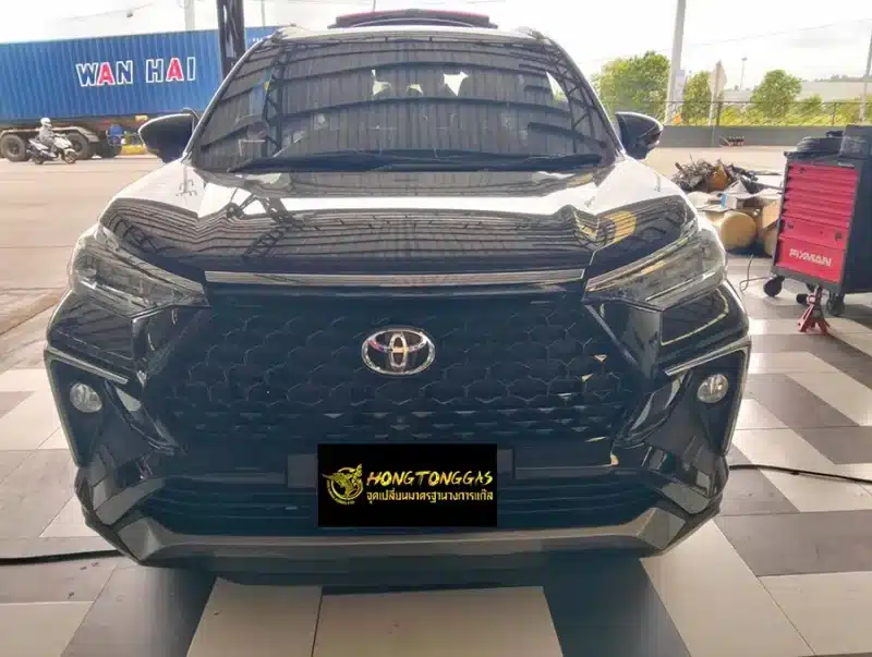 Toyota Veloz Prins EcoMax หม้อต้ม Tomasetto Nordic รางหัวฉีด Hana กรองแก๊สกลางสาย Certool F-750 กล่อง Prins AFC Compact 4D ถังโดนัท 48L (หุ้มยาง)