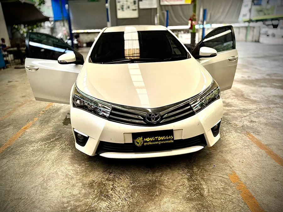Toyota Altis Prins EcoMax หม้อต้ม Tomasetto Nordic รางหัวฉีด Hana กรองแก๊สกลางสาย Certool F-750 กล่อง Prins AFC Compact 4D ถังโดนัทวางใน 42L