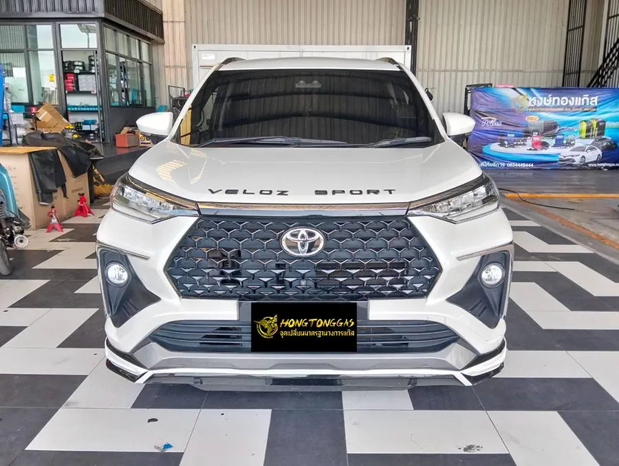 Toyota Veloz Prins EcoMax หม้อต้ม Tomasetto Nordic รางหัวฉีด Hana กรองแก๊สกลางสาย Certool F-750 กล่อง Prins AFC Compact 4D ถังโดนัท 48L (หุ้มยาง)
